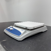 VWR 10x10 Hot Plate Stirrer image 1